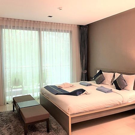 Private Apartment At Emerald Terrace Patong Buitenkant foto