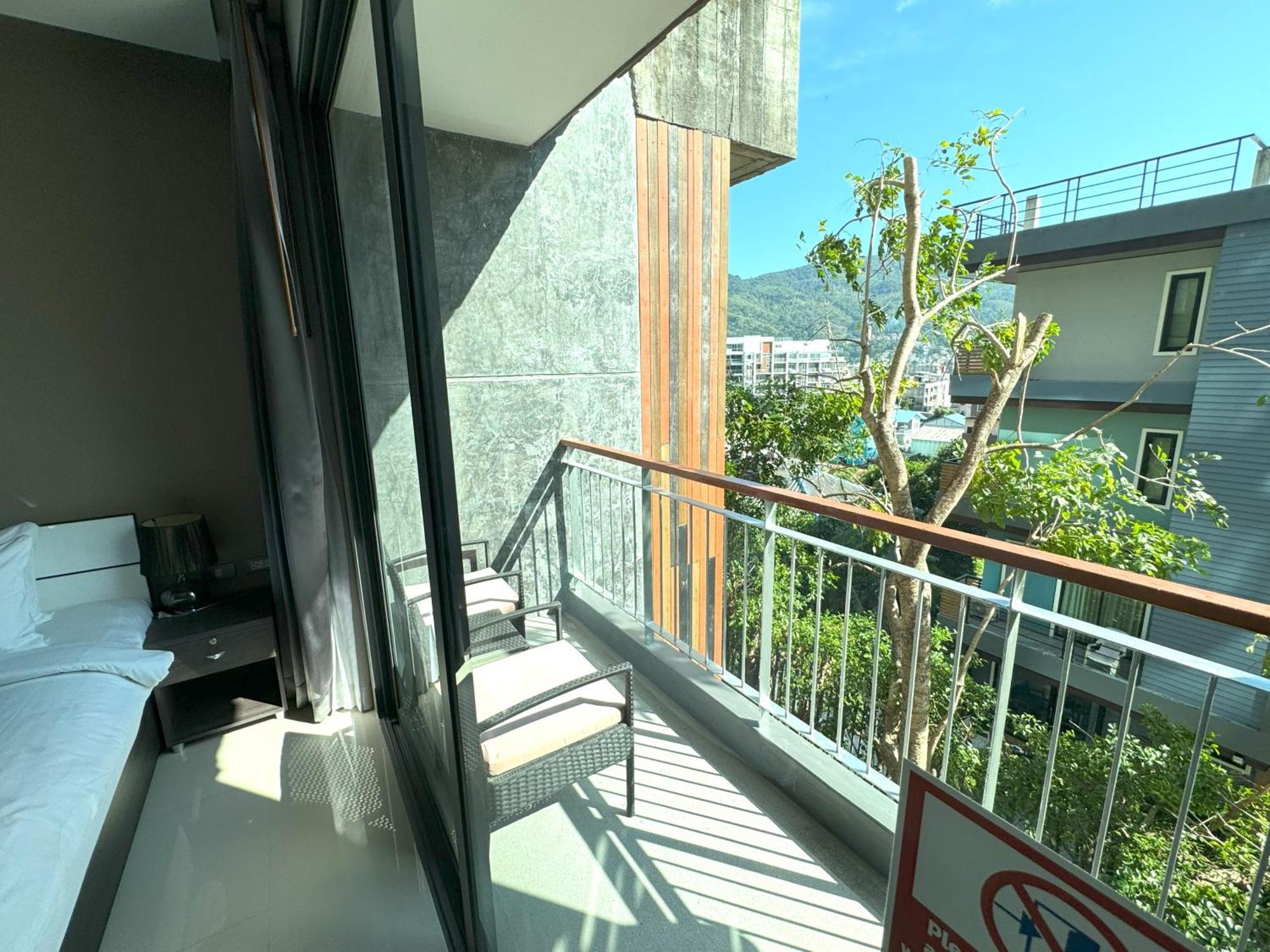 Private Apartment At Emerald Terrace Patong Buitenkant foto