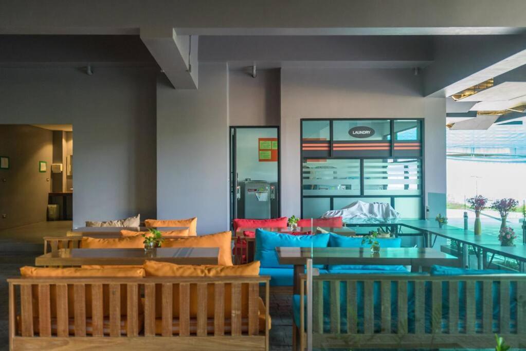 Private Apartment At Emerald Terrace Patong Buitenkant foto