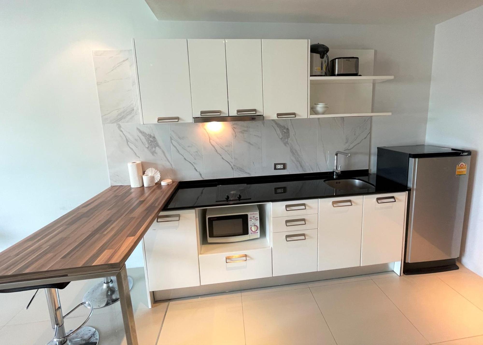 Private Apartment At Emerald Terrace Patong Buitenkant foto