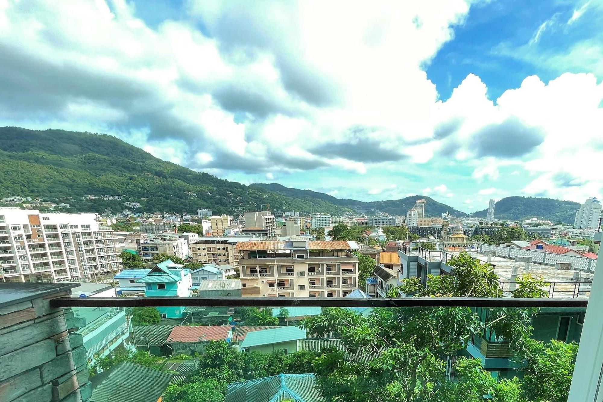 Private Apartment At Emerald Terrace Patong Buitenkant foto