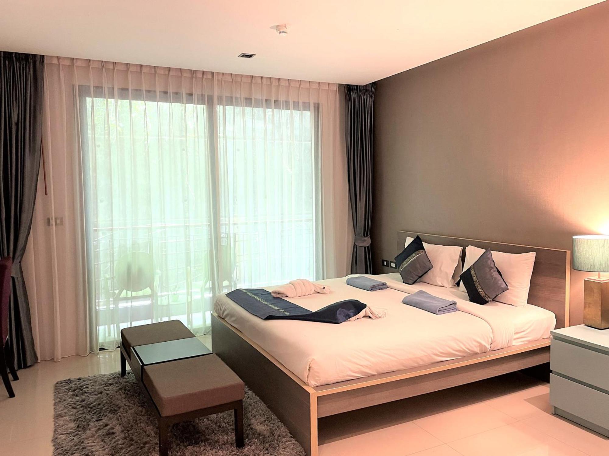 Private Apartment At Emerald Terrace Patong Buitenkant foto