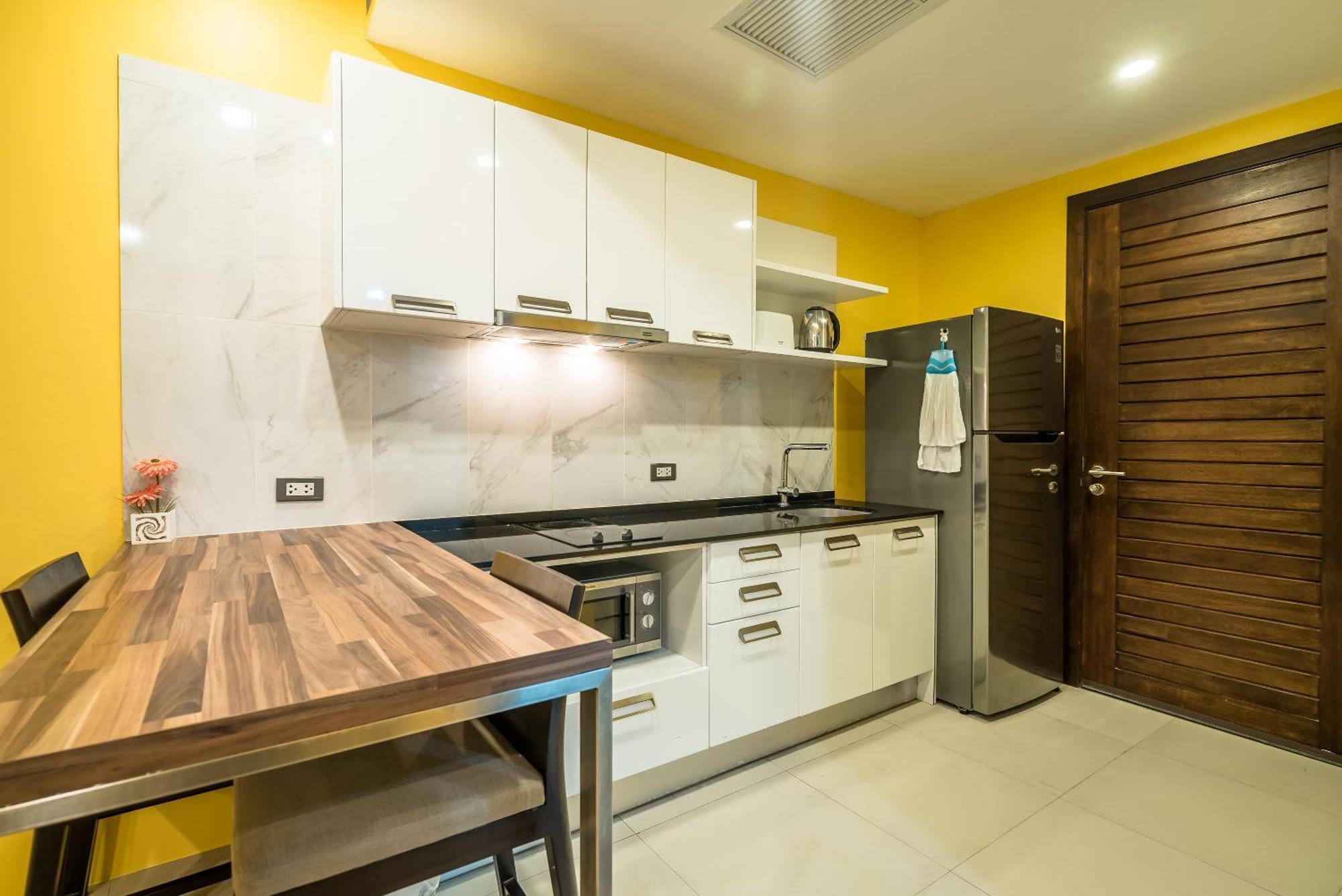 Private Apartment At Emerald Terrace Patong Buitenkant foto
